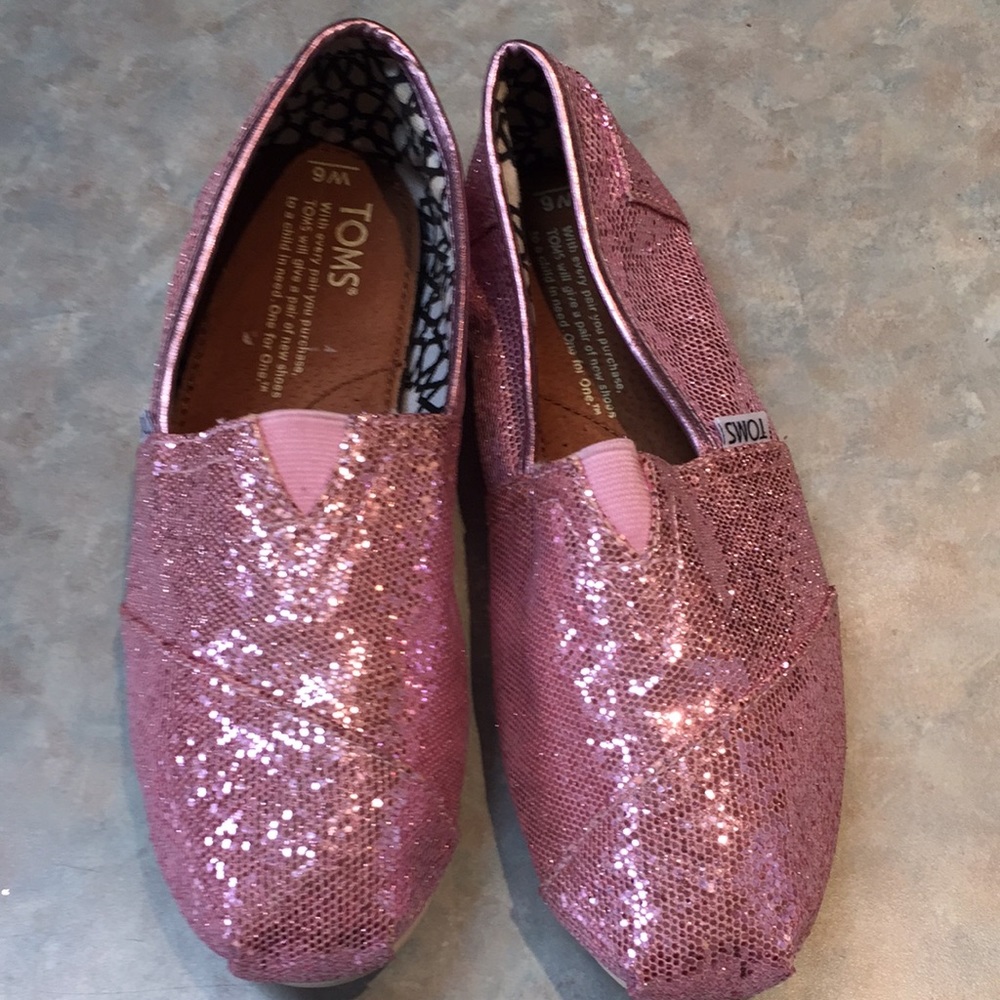Toms sparkly pink flats (sz 6)